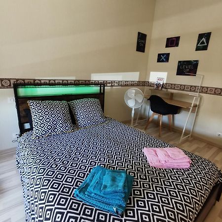 Grand Appartement De Haut Standing En Centre-Ville Montluçon Екстериор снимка