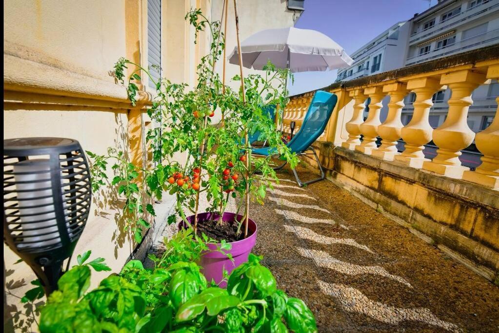 Grand Appartement De Haut Standing En Centre-Ville Montluçon Екстериор снимка
