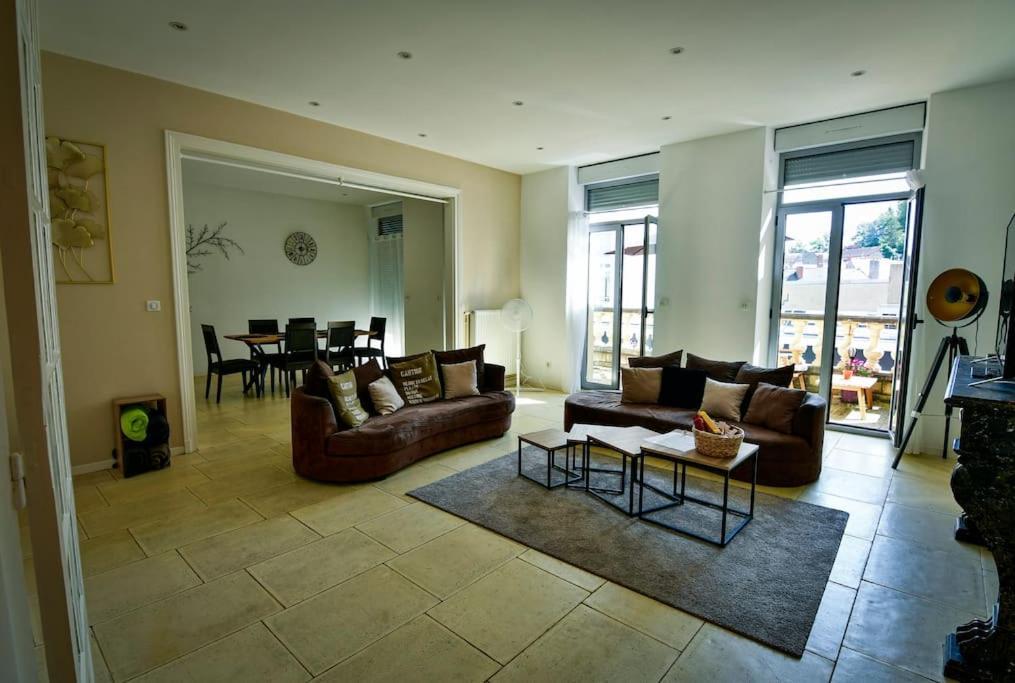 Grand Appartement De Haut Standing En Centre-Ville Montluçon Екстериор снимка