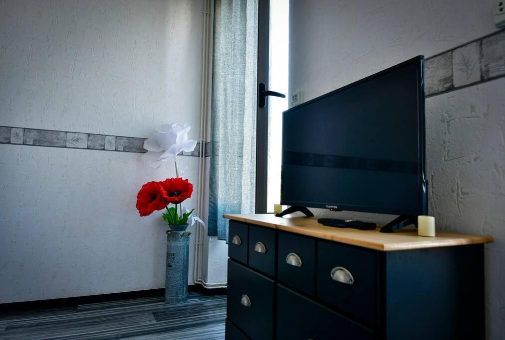 Grand Appartement De Haut Standing En Centre-Ville Montluçon Екстериор снимка